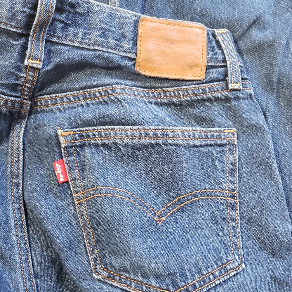 Levi's Premium Loose Taper Crop Jeans Blue Medium Wash Denim Size 27 - Picture 5 of 13